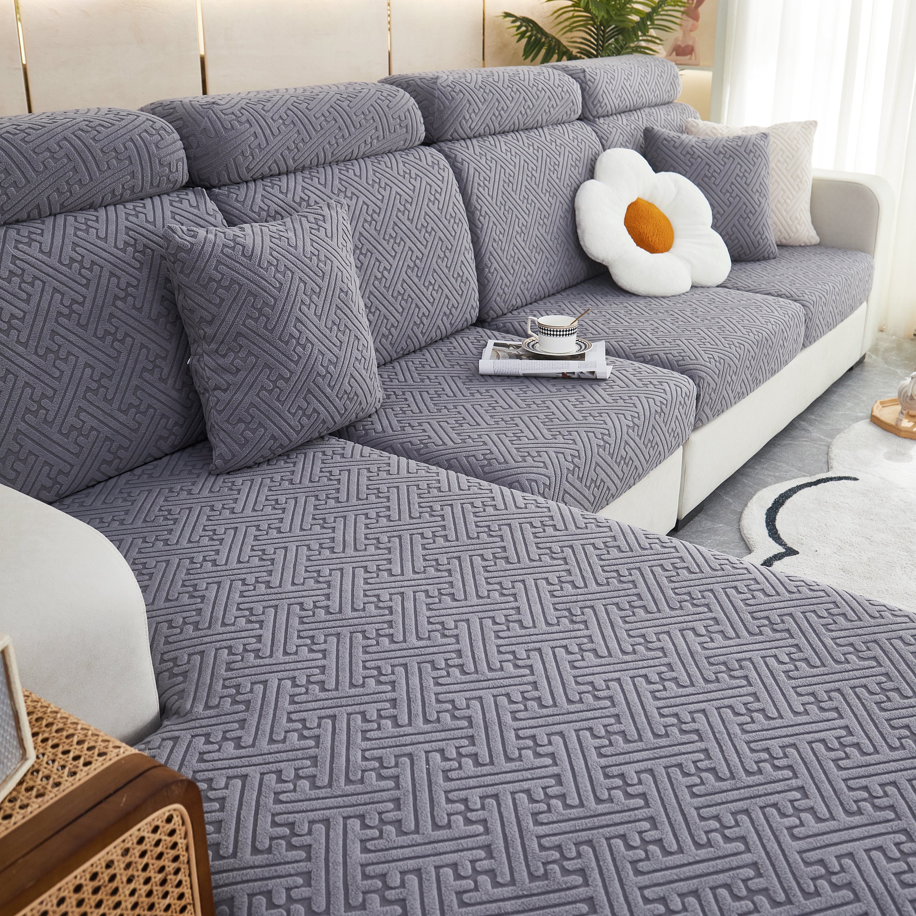 Bank met FancySofas Urban bankhoezen in de kleur Midnight Grey, machinewasbaar, strak en stijlvol, bedekt de hele bank.